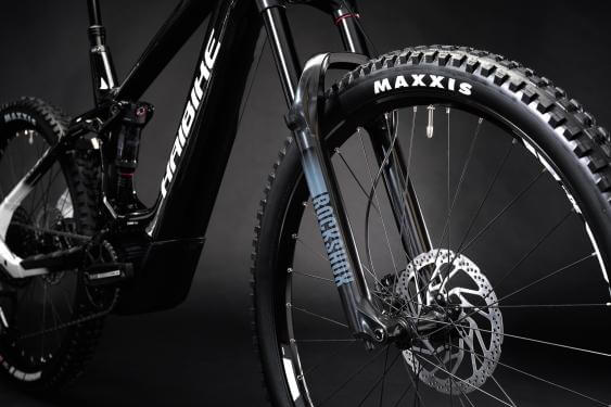 Haibike AllMtn CF 8 i750Wh 47 cm '22 fekete elektromos kerékpár