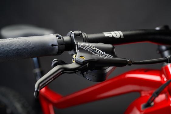 Haibike AllTrail 5 27,5" i630Wh 48 cm '22 fekete/piros elektromos kerékpár