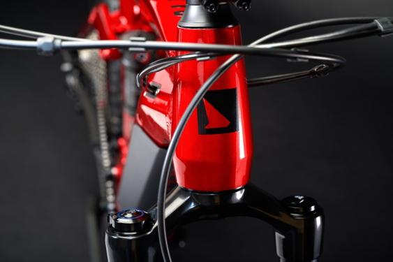 Haibike AllTrail 5 29" i630Wh 52 cm '22 fekete/piros elektromos kerékpár
