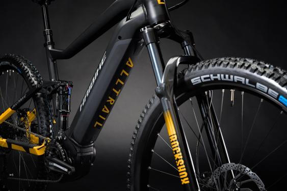 Haibike AllTrail 6 29" i630Wh 48 cm '22 fekete/narancs elektromos kerékpár