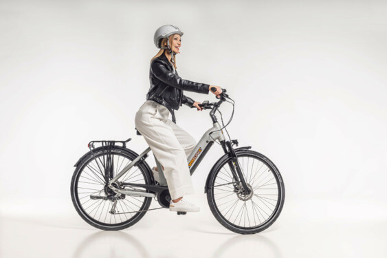 Rideonic Trekking 1.0 500Wh US50 cm '23 ezüst elektromos kerékpár - bérelhető (Debrecen, vsz: FR0101855 0398980050)