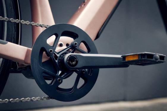 RM UBN Seven silent TR51 cm '23 rózsaszín elektromos kerékpár (430Wh, LEDHub, Suspension Kit)