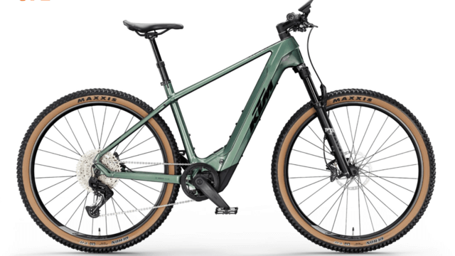 KTM MACINA TEAM 891 43cm '25 zöld elektromos kerékpár