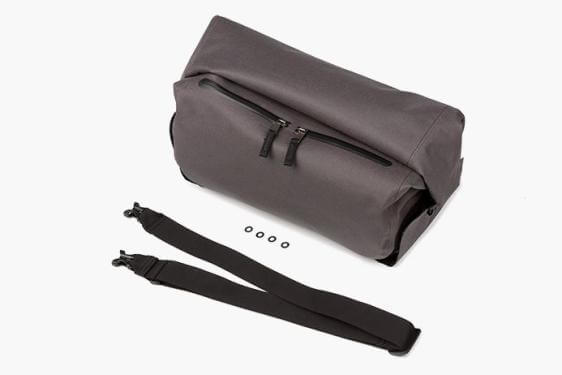 RM Első csomgatartó táska szürke