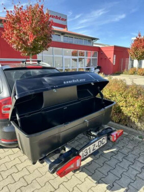 Uebler hátsó csomagszállító doboz matt fekete