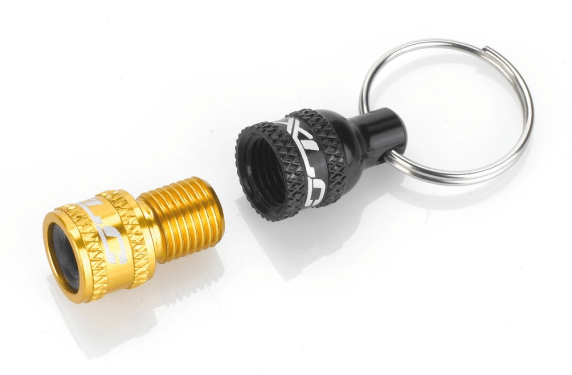 XLC szelep adapter SV-ről DV/PV-re, kulcstartós, fekete-arany