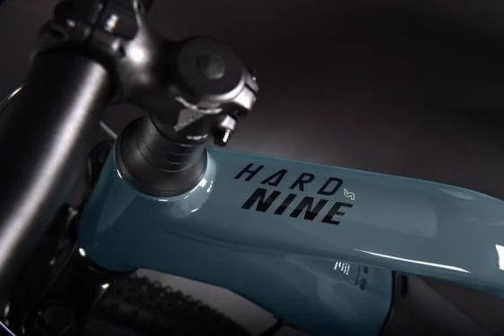 Haibike HardNine 5 i500Wh 49 cm '22 kék elektromos kerékpár