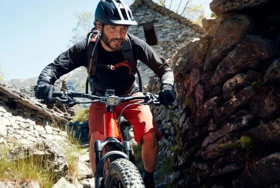 RM Delite mountain touring 47 cm '23 piros elektromos kerékpár (625Wh, Nyon)