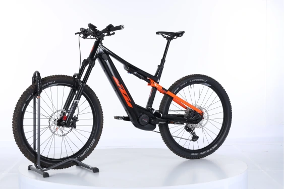 KTM MACINA LYCAN 771 48 cm fekete elektromos kerékpár