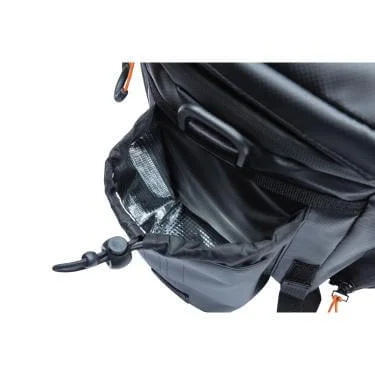 Basil csomagtartó táska Miles Tarpaulin Trunkbag XL